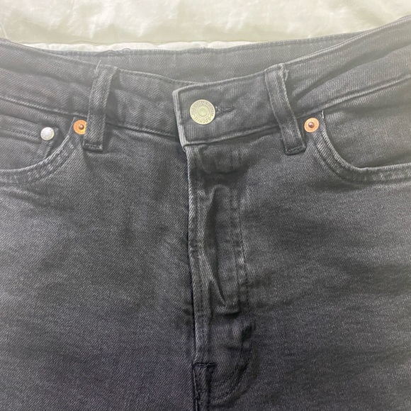 Mom Ultra High Rise Jeans - Picture 5 of 10